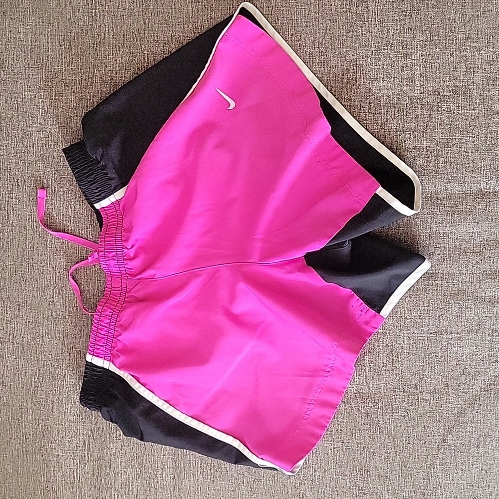 Nike Girls shorts size large